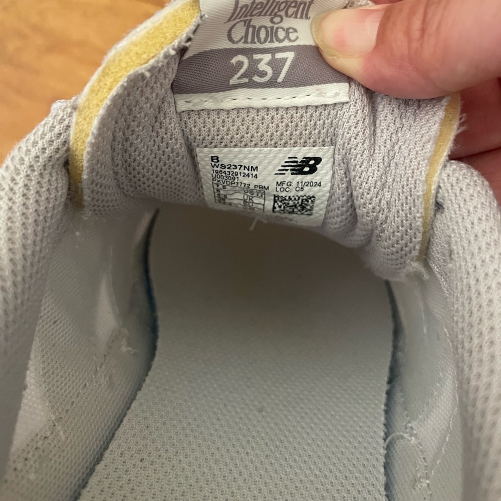 New Balance 237 Sneakers athelitc tennis Shoes sz 7.5 - Picture 7 of 10